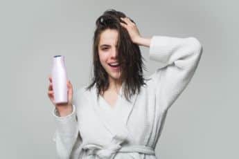 שמפו לשיער שעבר החלקה