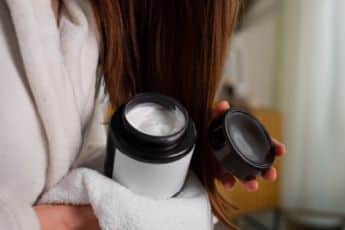 מסכה לשיער שעבר החלקה